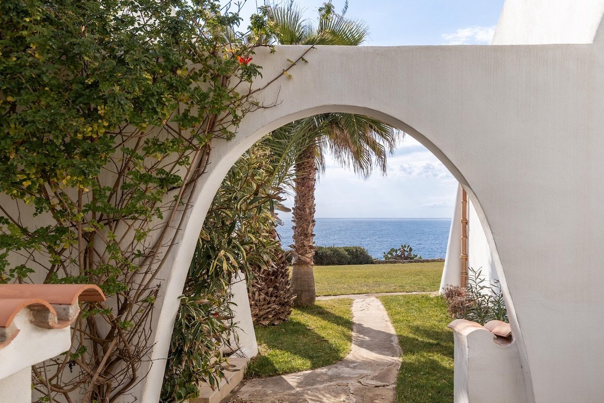 Cala Serena Beach gallery image 4