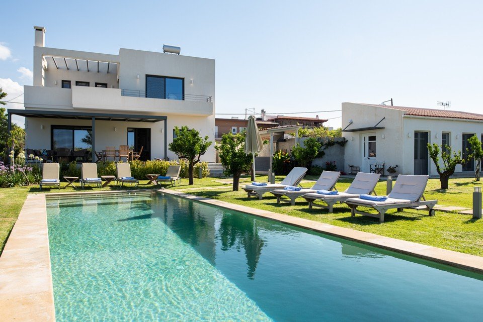 Mousiki, beautiful villa very near the beach.