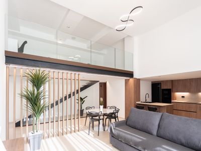 Aqua Suites Ciudad de las Artes I. WiFi+ A/C+6 Pax