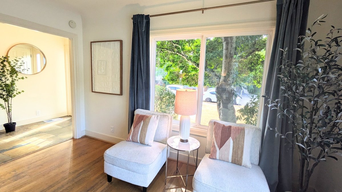 Home near Space Needle, Downtown, & Climate Pledge gallery image 2