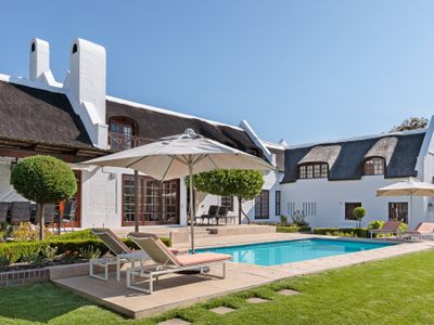 Die Rietdak: Thatched house Cape Town – 4 bedrooms