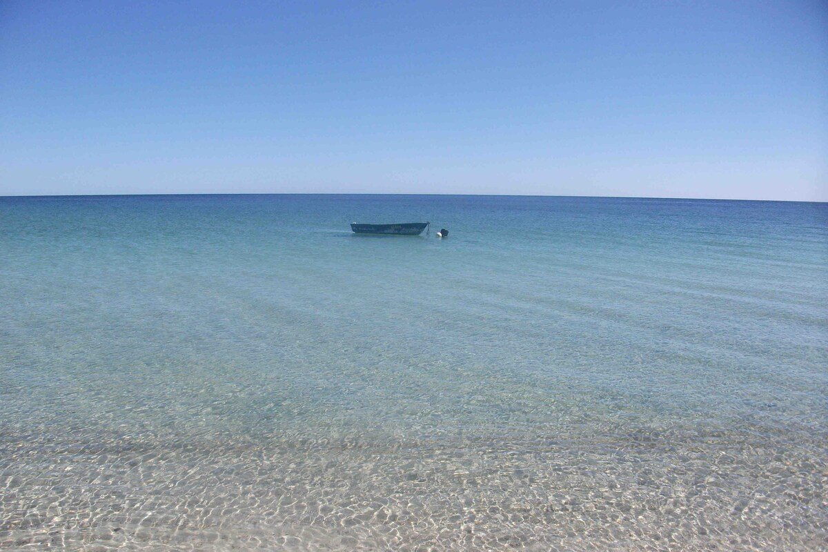 Busselton. Kshells beach at your door step. gallery image 3
