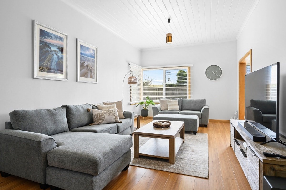 Coastal Four Bedroom House in Stanley gallery image 2