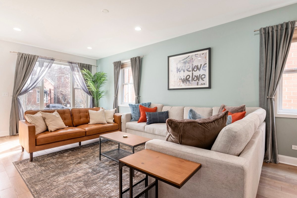 The Full House gallery image 2