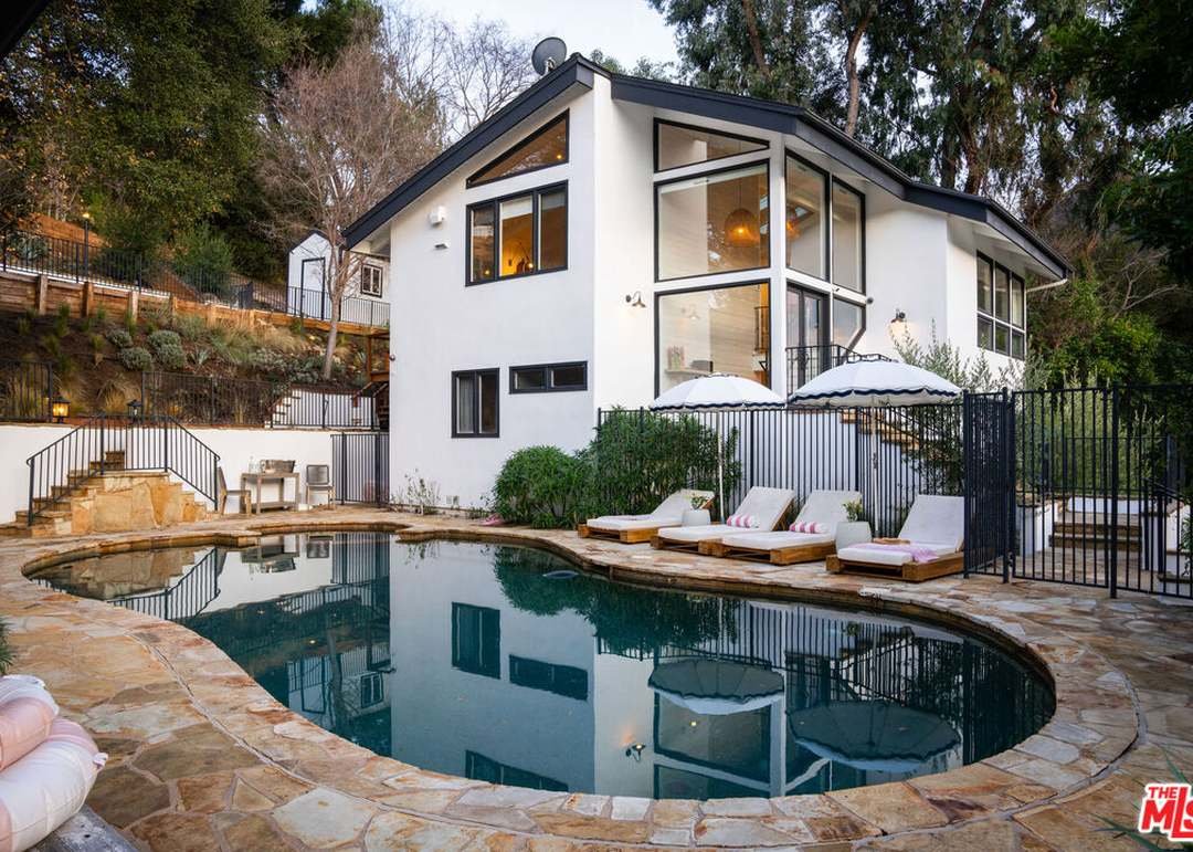 Stunning Mountain Nest