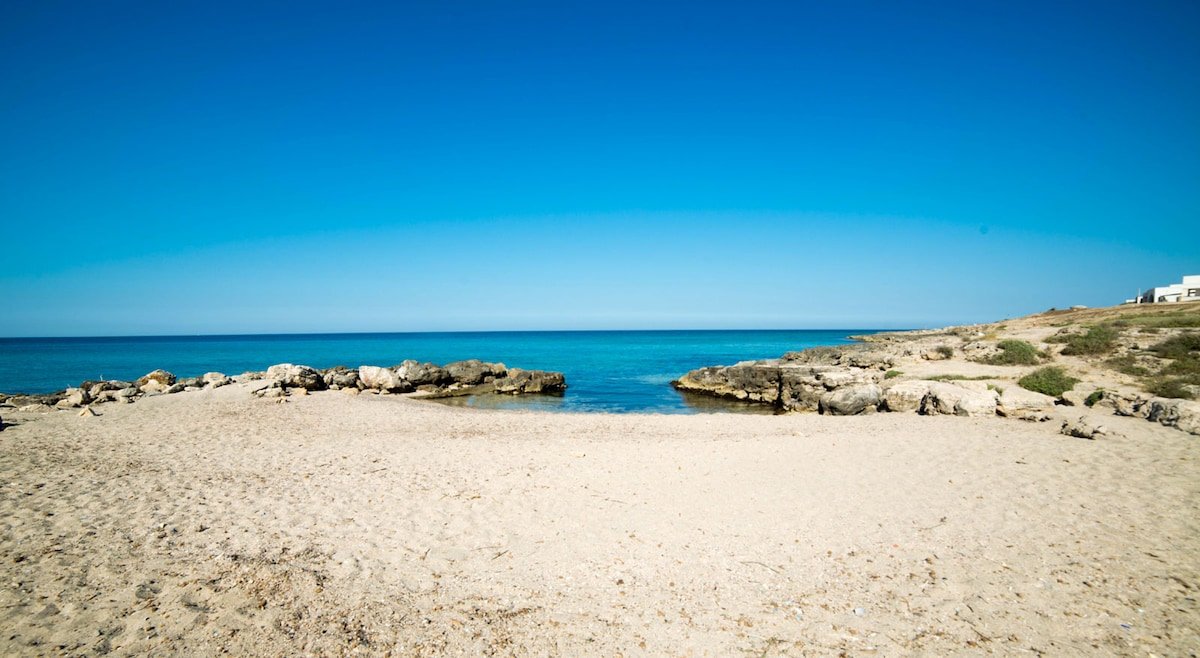 Casa Celeste, living on the sea gallery image 5