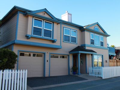 Mermaid Beach House, Walk to Beach / Aquarium!