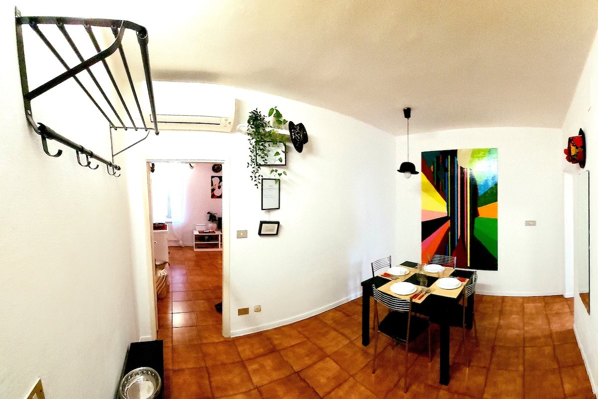 The Hatter’s Venice Apartment gallery image 5