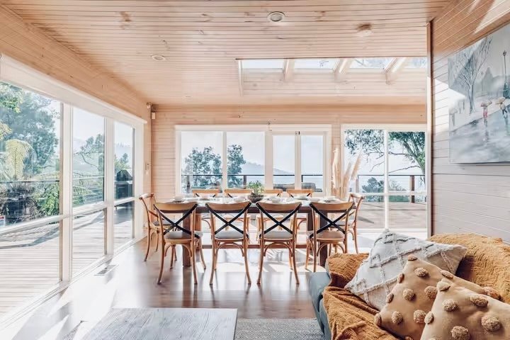 Villa with Spa & Breathtaking Views of Dandenongs gallery image 5