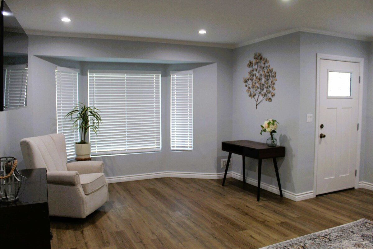 3BR Home w/Pool – Near Rose Bowl gallery image 5