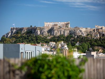 Impressive Apartment with Amazing Views! MK1