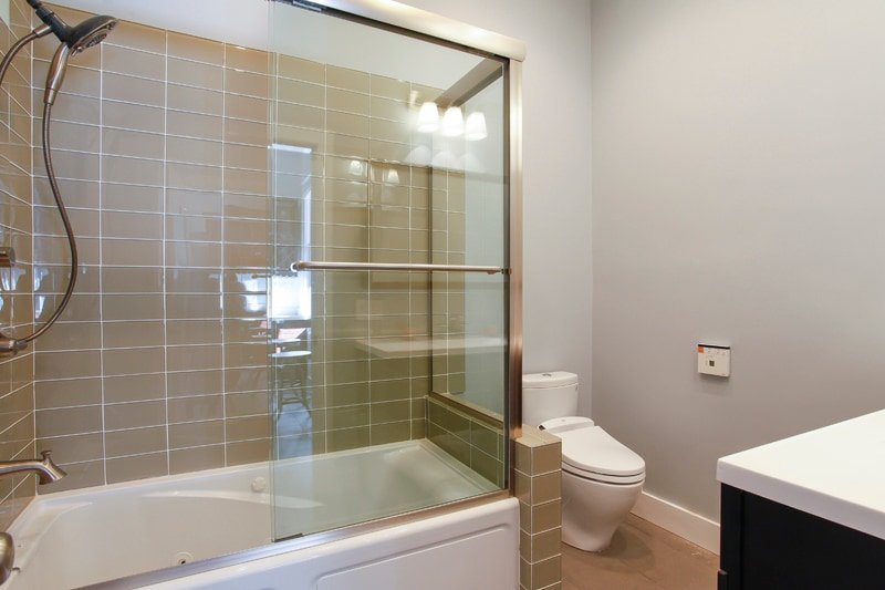 Amazing 3 bedroom in Nopa gallery image 5