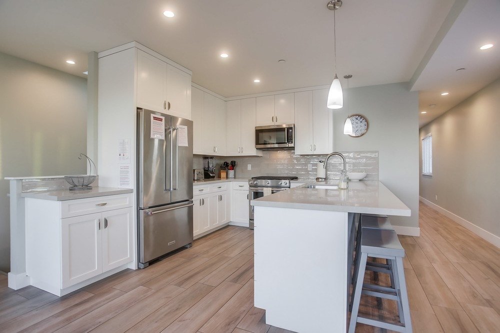 Modern Oceanview Penthouse 3Bed + Parking gallery image 4