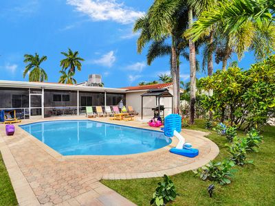 Sensational 5BR Villa Heated Pool near Hard Rock
