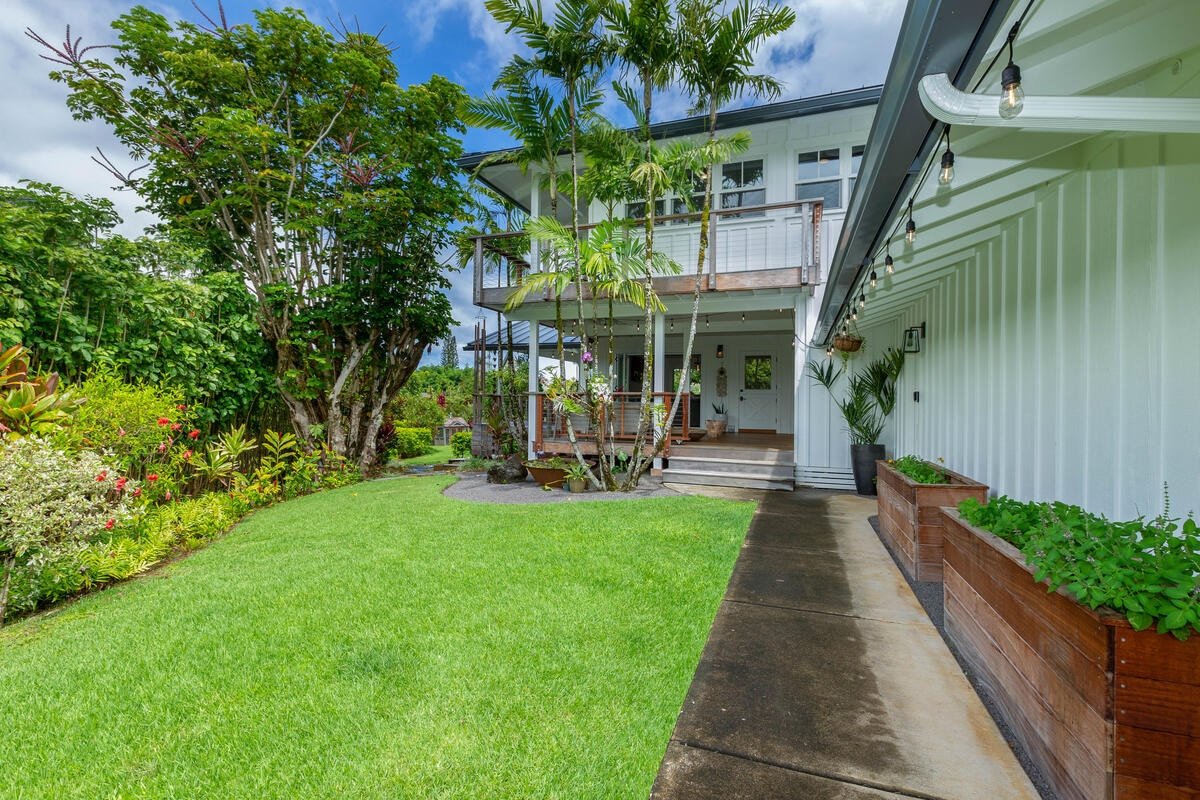 Gorgeous Hale Liho Liho – newly remodeled with AC gallery image 3