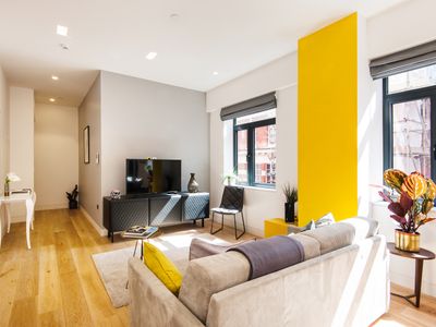 Heart of the Action: 2 bed nearby London Eye