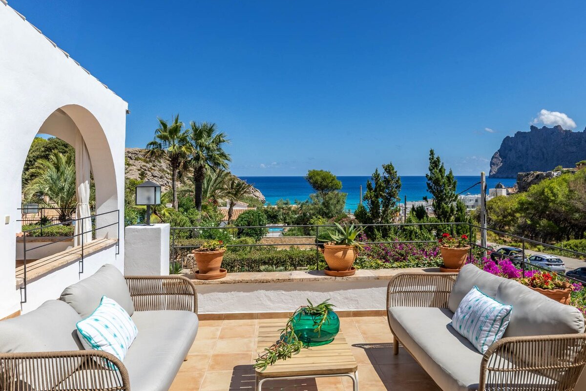 Mediterranean beach paradise in Majorca gallery image 4