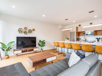 CapHill 4B4B Duplex w/roof deck Sleeps 12