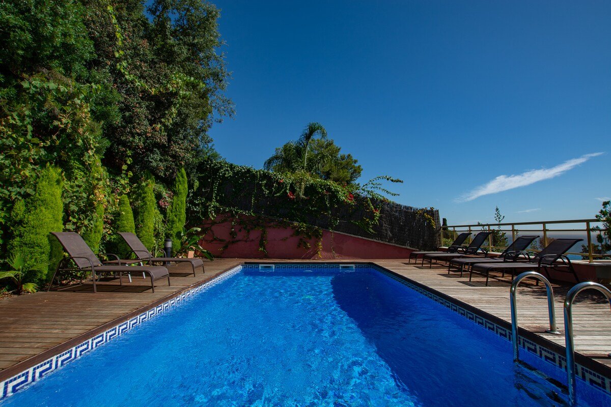 ★ CoastalVillas – Villa Sunrise ★ cosy house gallery image 3