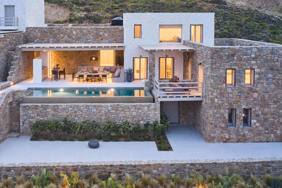 Villa Poeme |7Bed| 550m to Beach gallery image 2