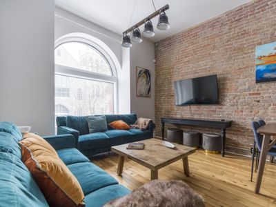 Galeria 1: Stylish 3-BR Retreat in Prime Montreal