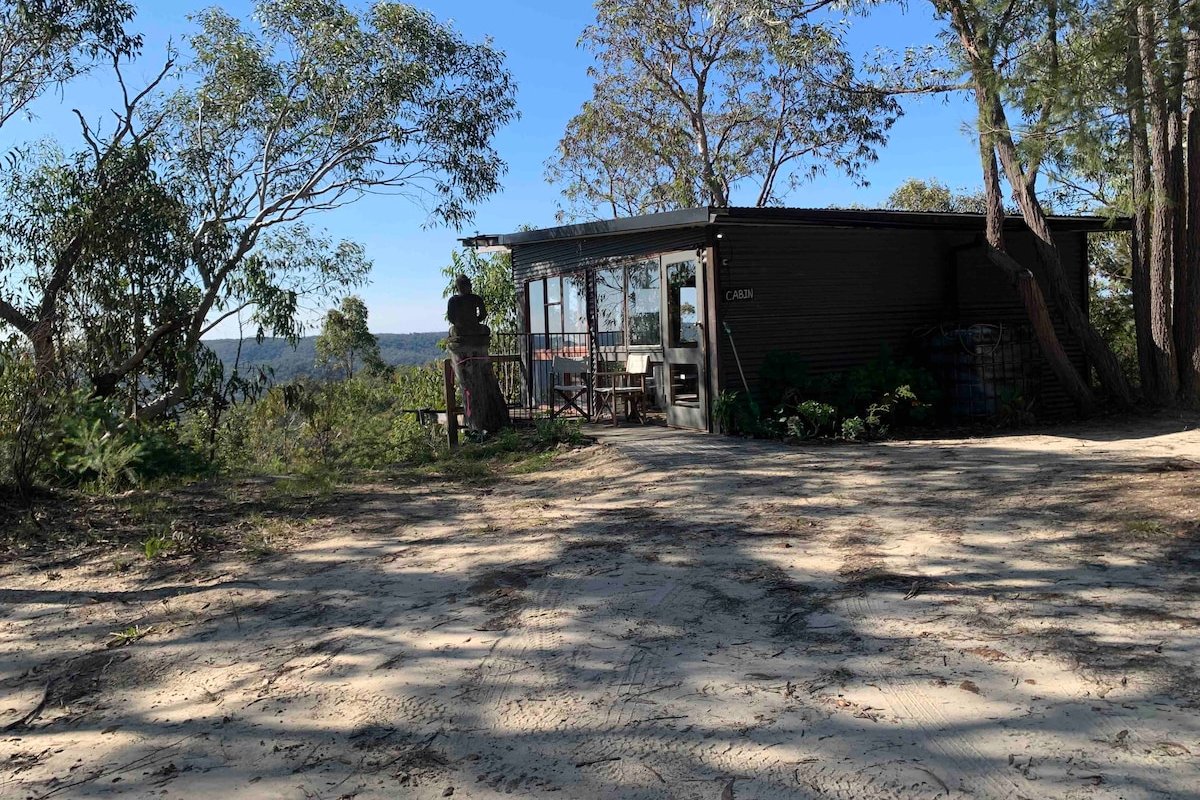 Farm House & Cabin on 30 acres for 16 guests gallery image 4