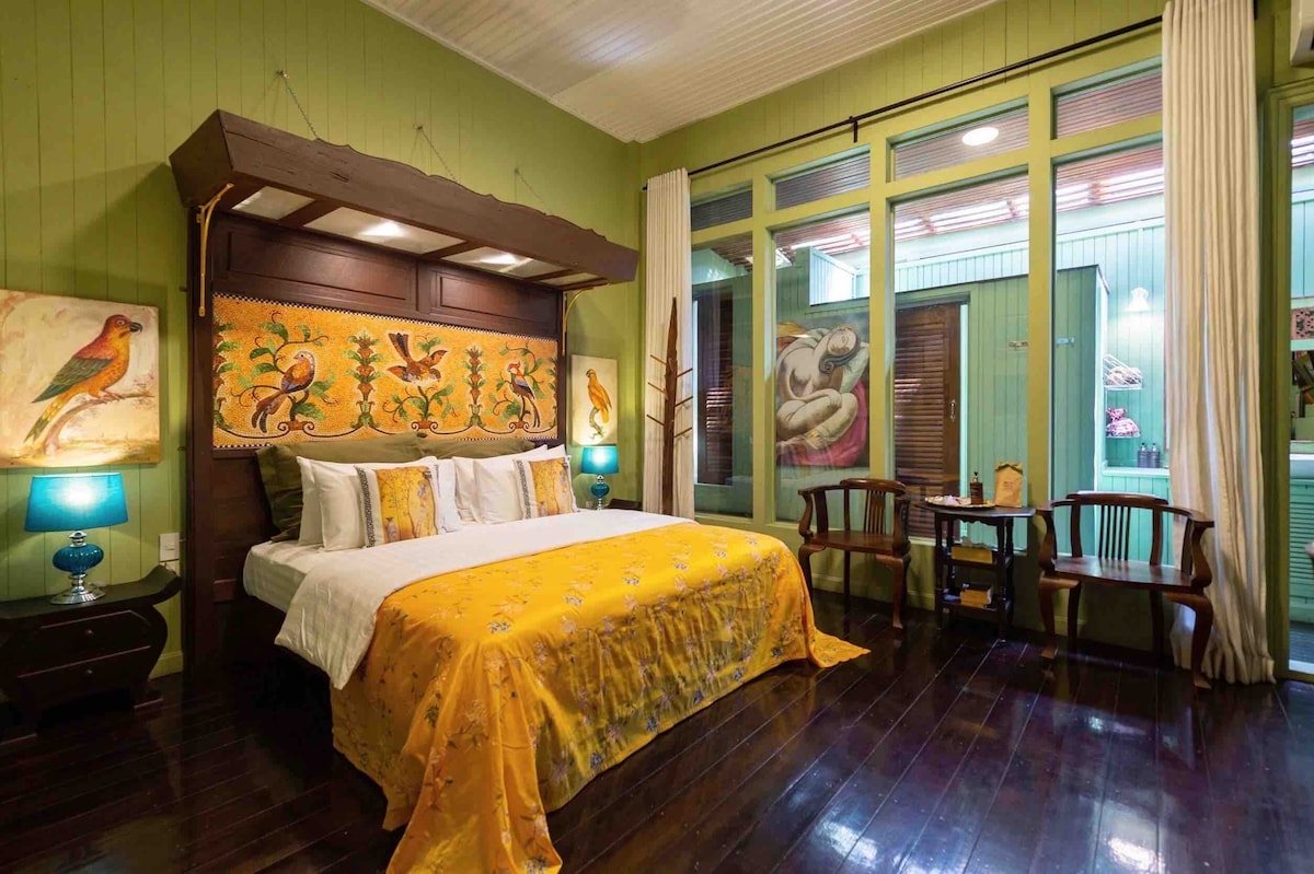 Artist House & Gallery – 5 Guest Suites for 17 pax gallery image 4