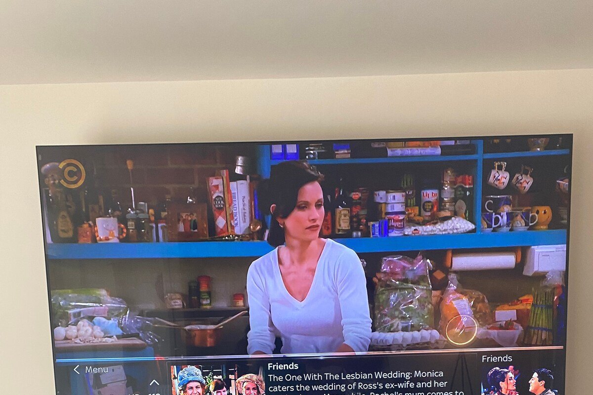 New built 3bd wt garden& en-suite b/room,Sky,PS5 gallery image 3