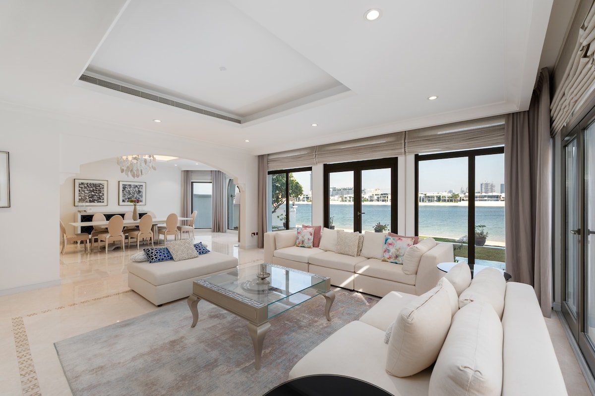 Exclusive 5BR Palm Villa w/ Private Pool and Beach