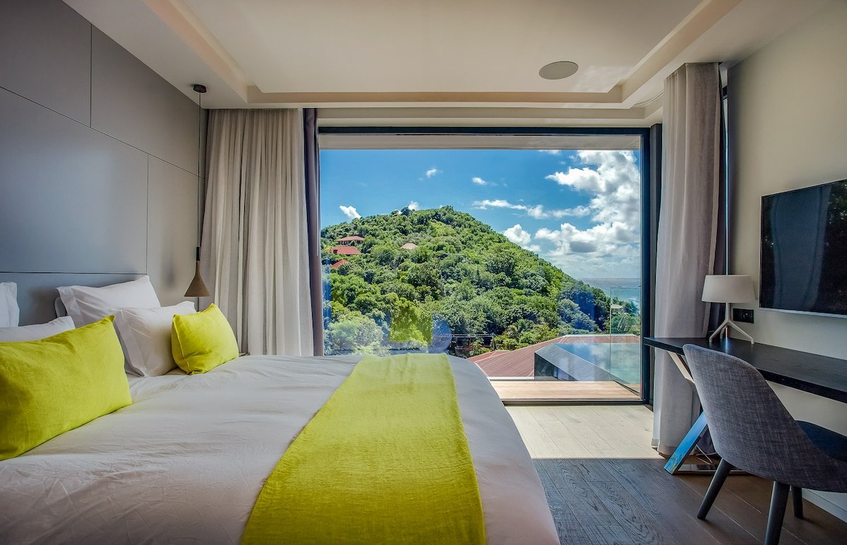 Sasha gallery image 3