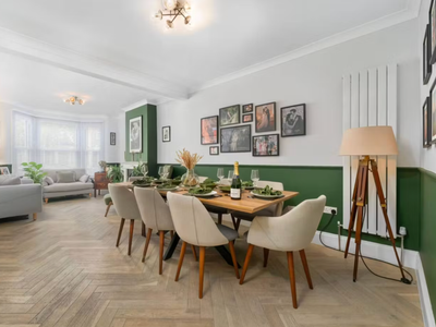 Big Luxury Home & Garden, 30 mins to Oxford Circus