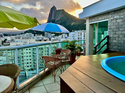 Cobertura com linda vista para o Cristo