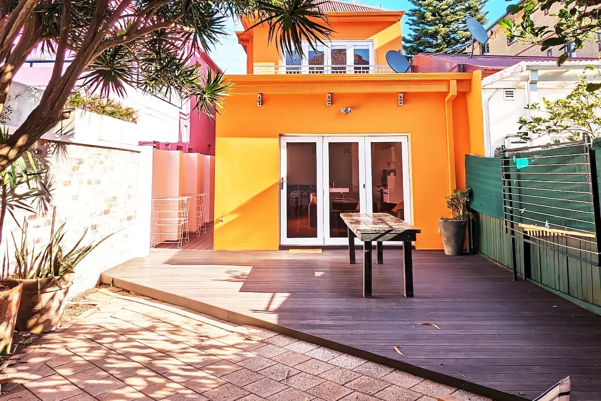 Jet Flamingo: The Surf House gallery image 2