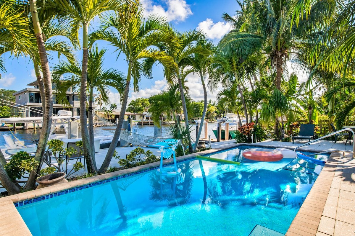 Waterfront Oasis | Heated Saltwater Pool | Bikes gallery image 4