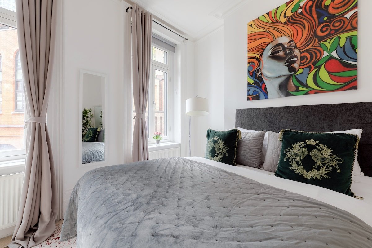 Refurbished! SOHO House Large Private Design HAVEN gallery image 4