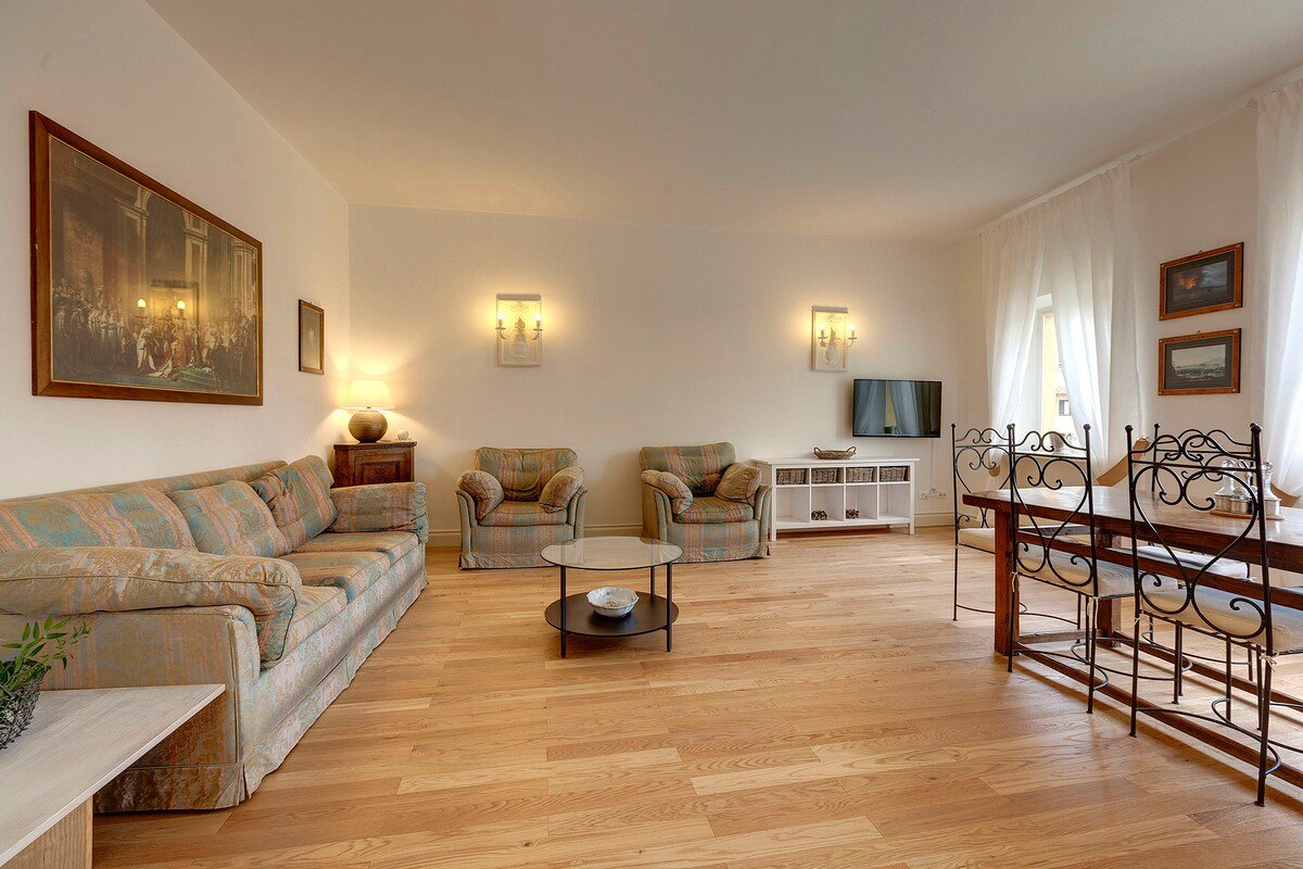 Bardi Apartment gallery image 3