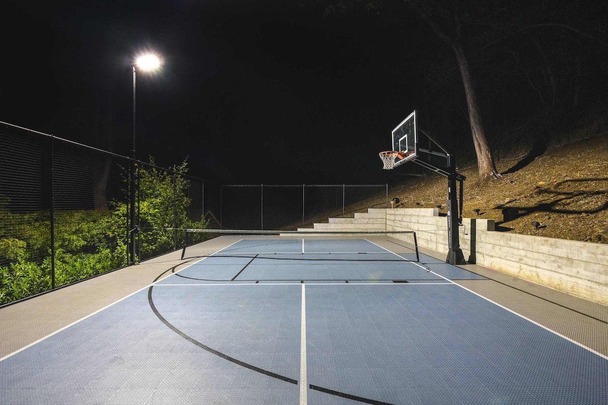 Pool, Hot Tub, & Vineyard Views – Family Fun! gallery image 5