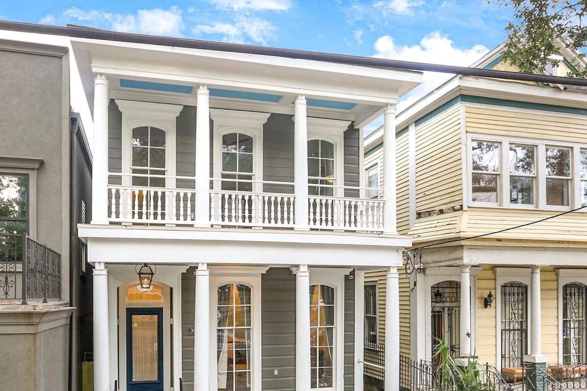 Canal St. Historic Mini-Mansion gallery image 2