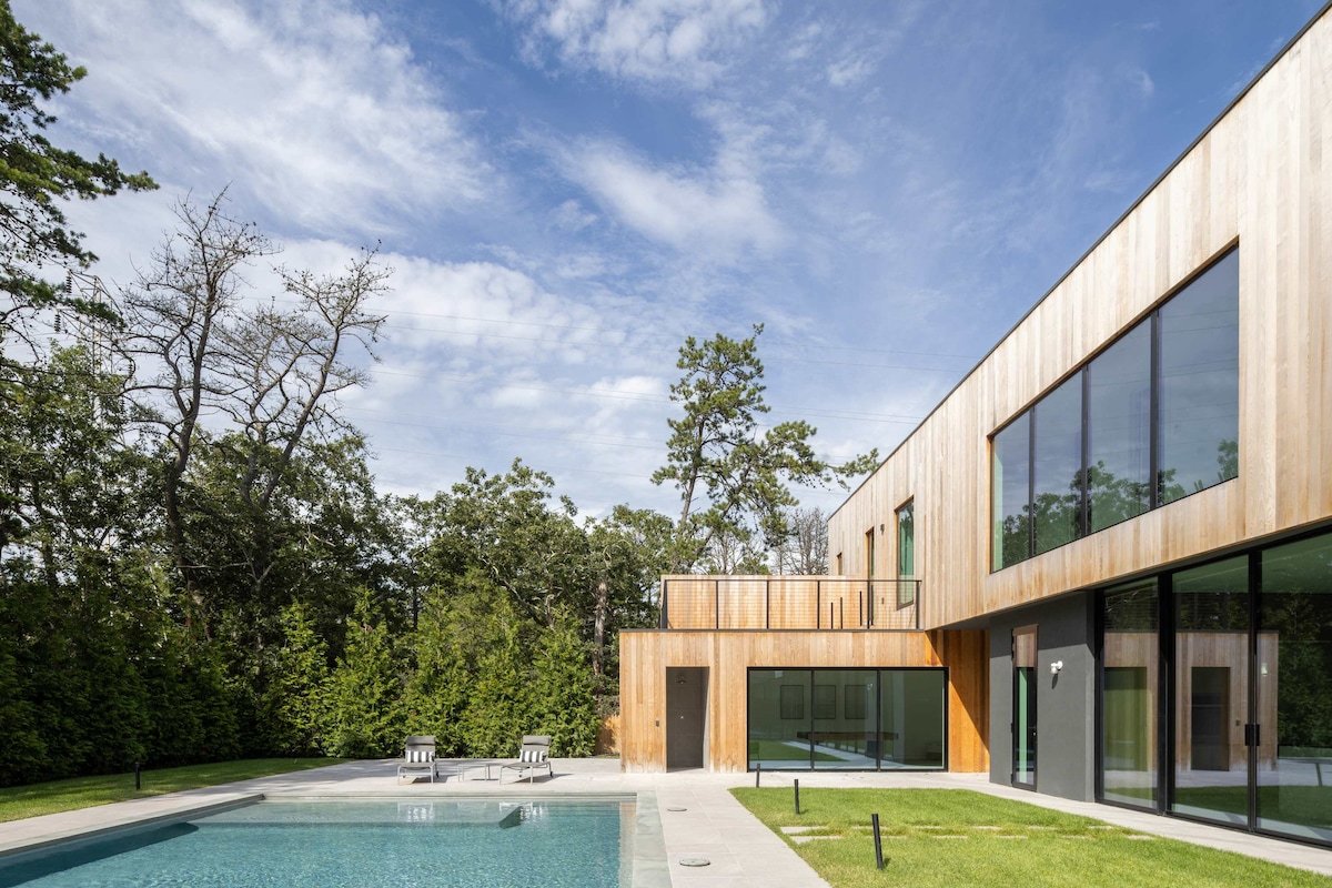 Rove Travel | Blue Jay Villa | 7BR Home with Pool gallery image 2