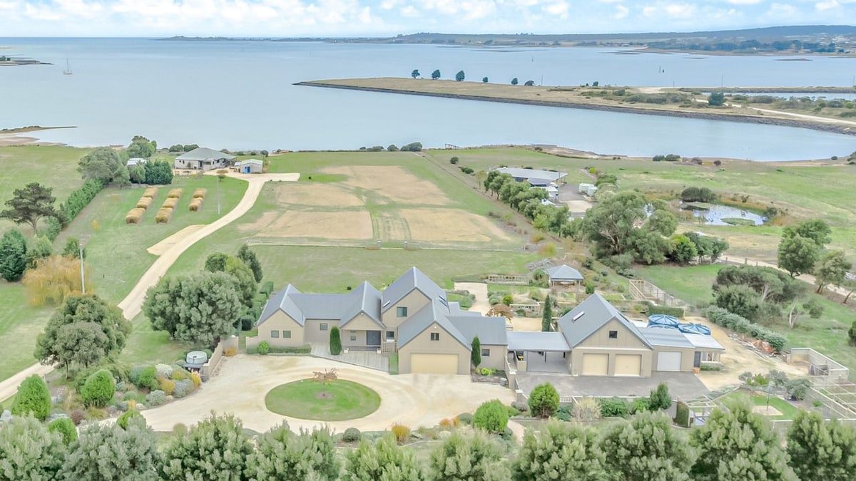 Chateau Clarence & Petite Chateau gallery image 2