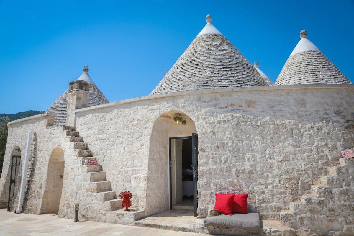 [Dominus Villas] – Trullo Terrae with private pool gallery image 5