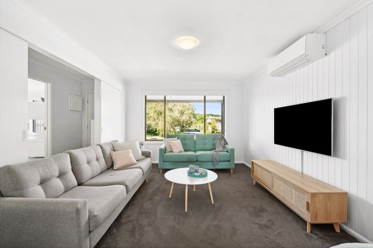 The Absolute Beach Escape | Paradise for 21 gallery image 4