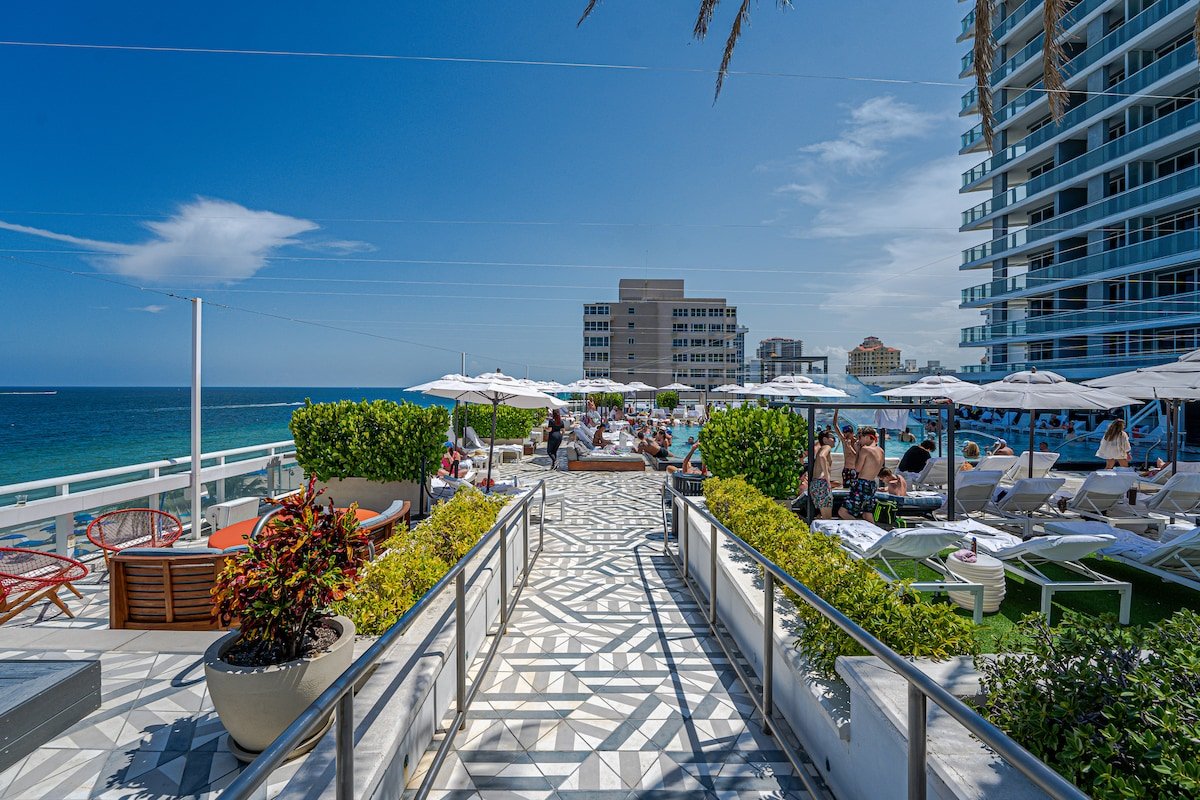 Ocean View 2BR at W Residence • Luxury Escape gallery image 3