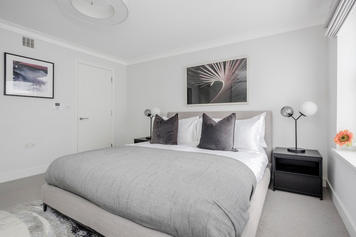 Luxury Townhouse Near Hyde Park and Oxford Street gallery image 3