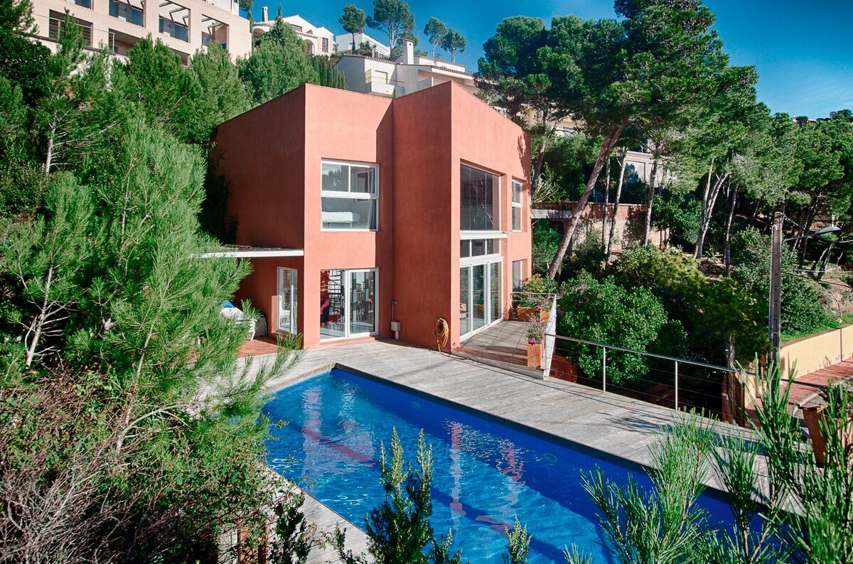 Villa 8 pers. piscine,vue mer, parking,costa brava gallery image 3