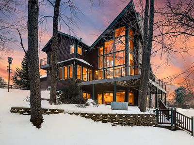 Luxury 4BR / 3BA Home on 12 Acres, Sauna, Theater