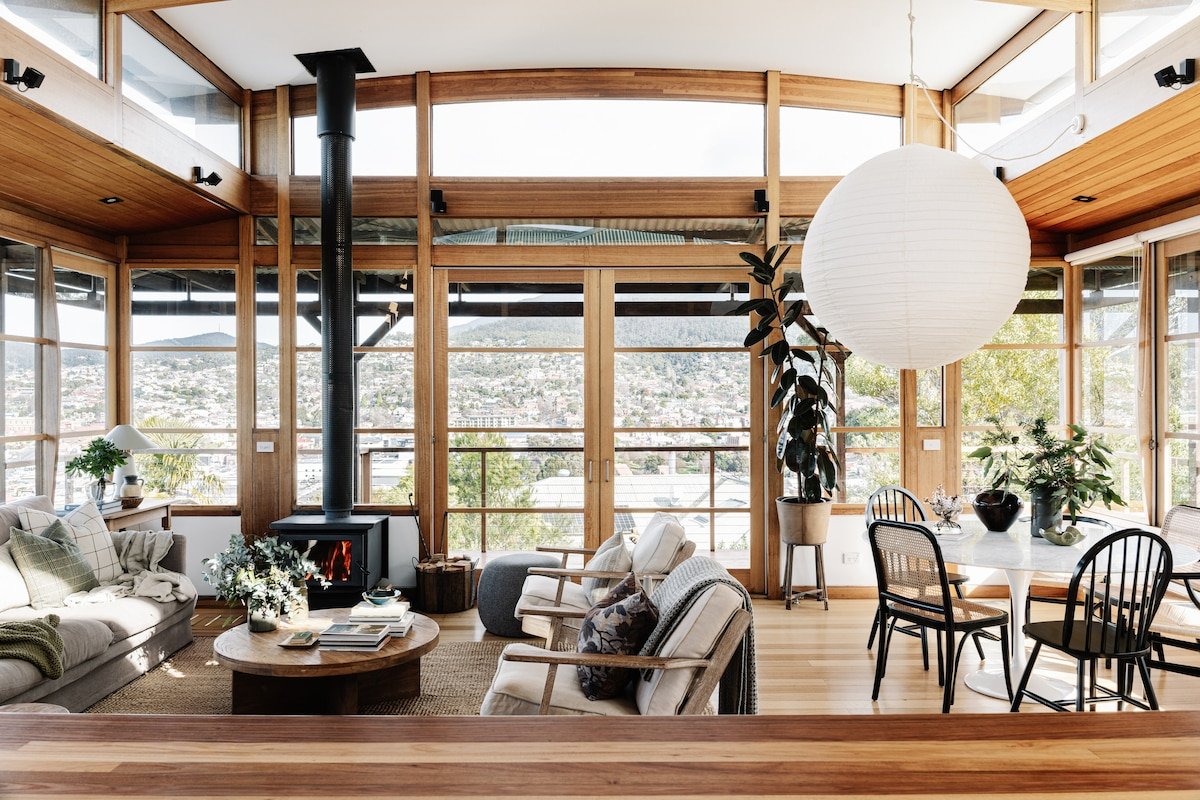 Seaview ~ A beautiful hideaway in central Hobart. gallery image 2