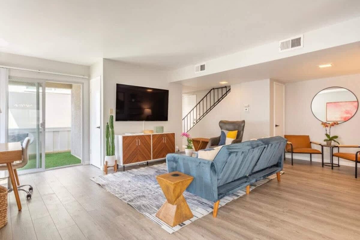 Ocean View 2-Story Home | Steps to Sand | Parking gallery image 2