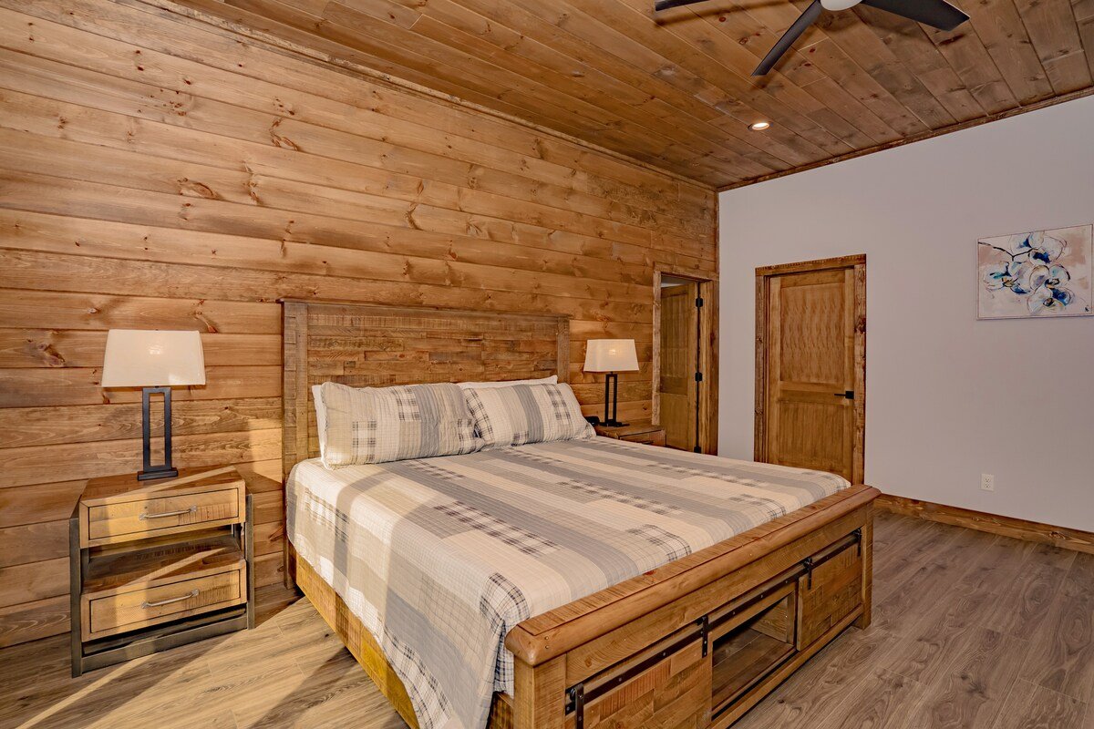 A Piece of Perfect gallery image 3