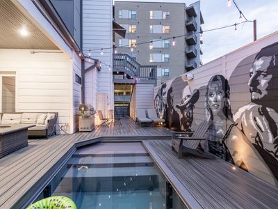 The Gulch Holiday Stay | Heated Pool + BBQ + Yard